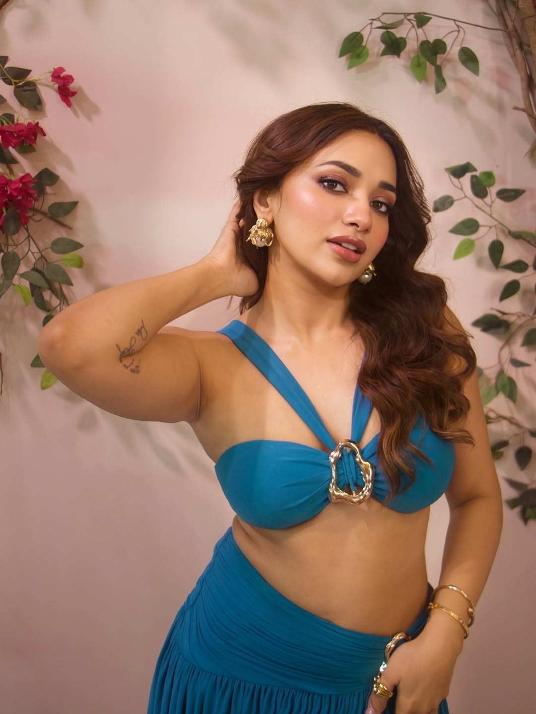 Jiya Shankar Blue Set