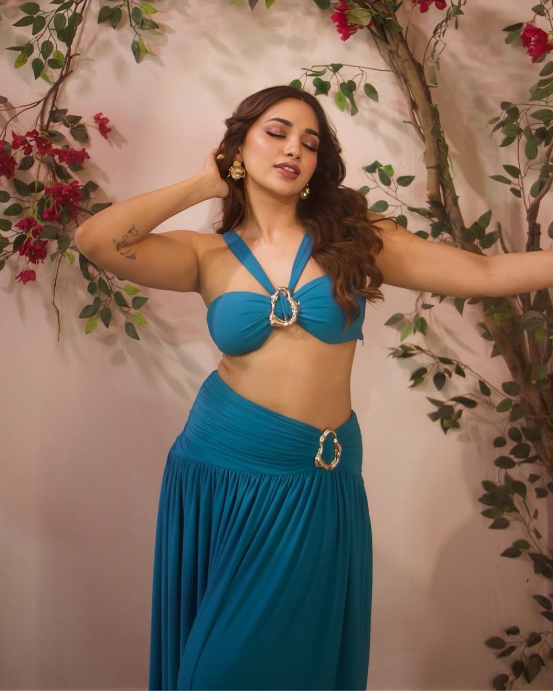 Jiya Shankar Blue Set